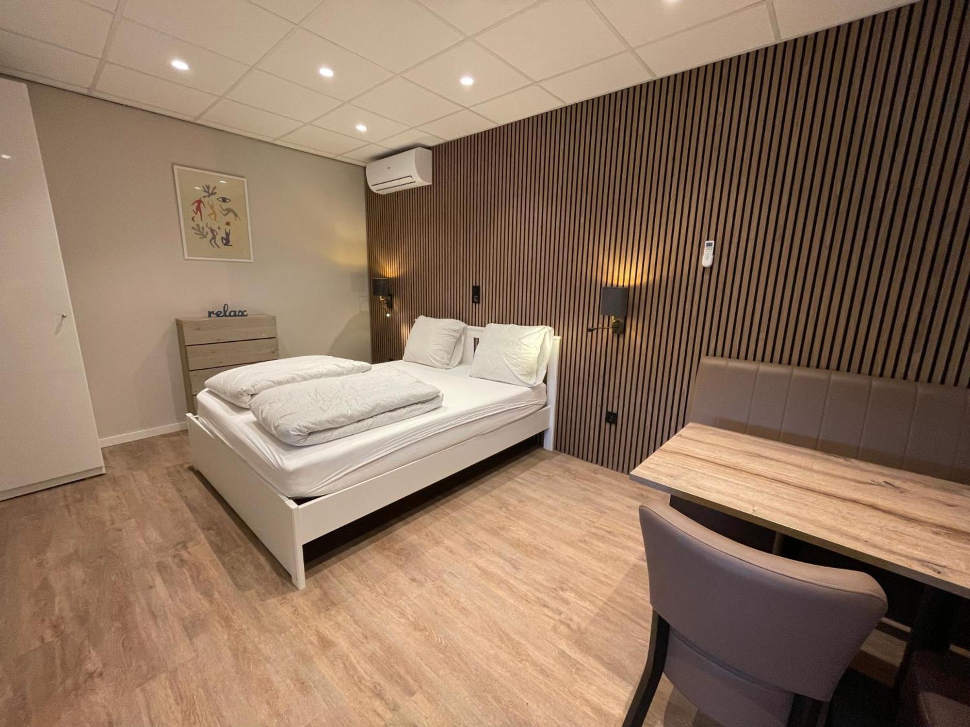 Residence De Kaaipoort Appartementen อาร์เดินเบิร์ก ภายนอก รูปภาพ